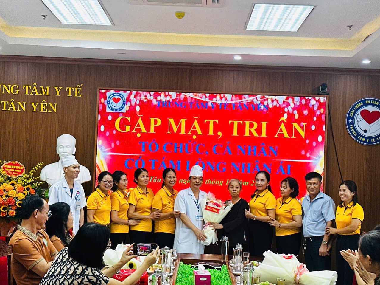 Trung tâm Y tế Tân Yên tổ chức chương trình “ Gặp mặt, tri ân những tổ chức, cá nhân có tấm lòng nhân ái dành cho bệnh nhân