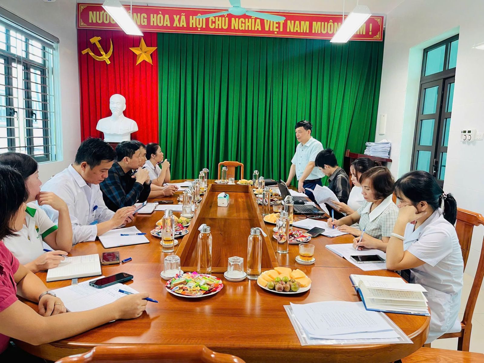 BỆNH VIỆN ĐA KHOA TÂN YÊN TĂNG CƯỜNG HỖ TRỢ CÁC TRẠM Y TẾ TRONG TRIỂN KHAI KHÁM SỨC KHỎE, KHÁM SÀNG LỌC MIỄN PHÍ CHO NGƯỜI DÂN