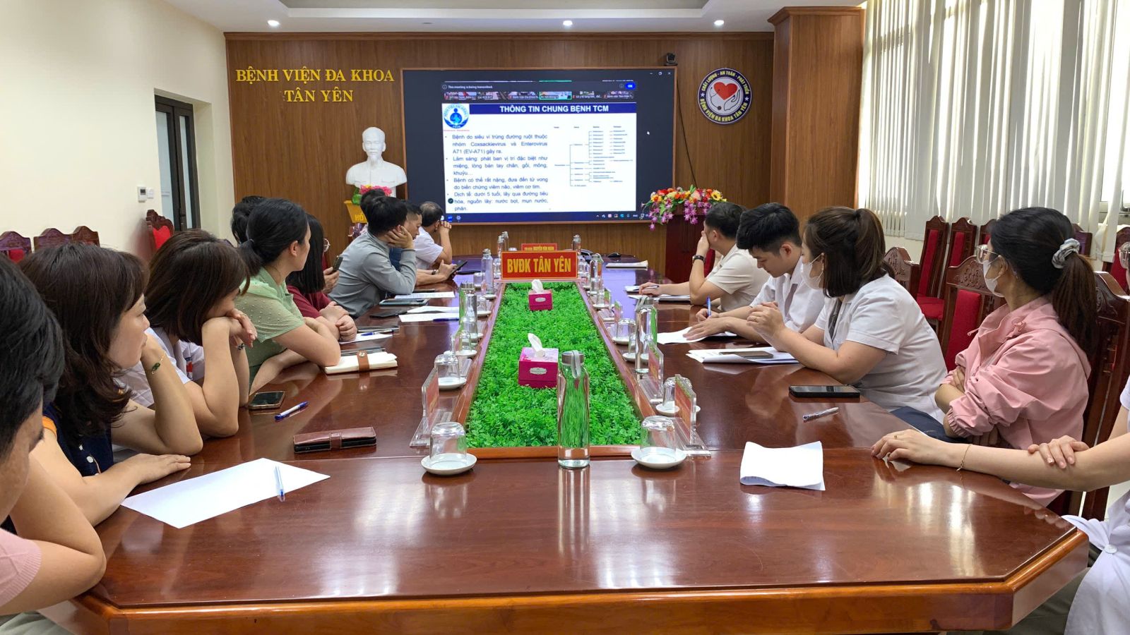 NÂNG CAO NĂNG LỰC CHUYÊN MÔN TRONG CHẨN ĐOÁN, ĐIỀU TRỊ BỆNH TAY CHÂN MIỆNG TẠI BVĐK TÂN YÊN